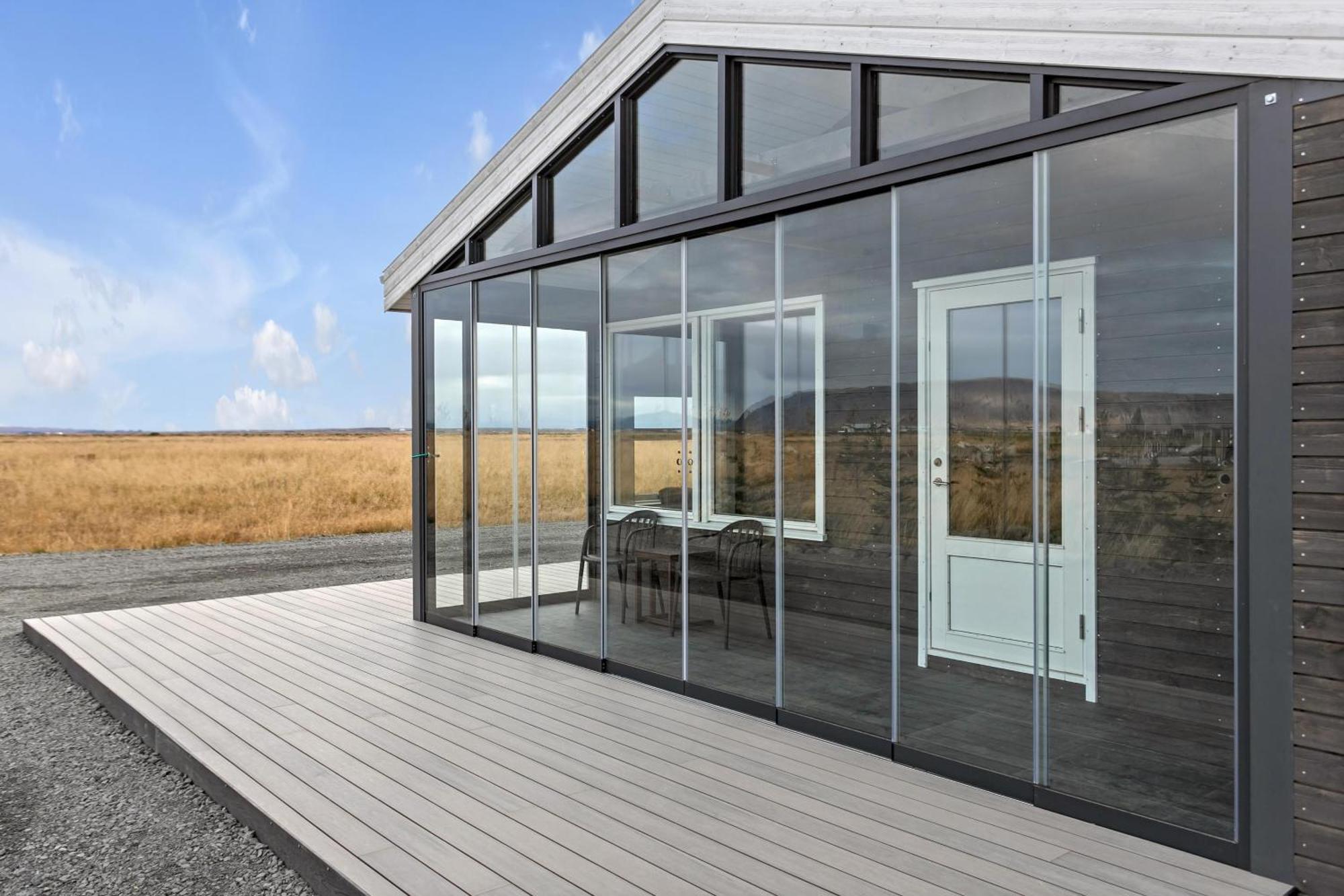 Selfoss Modern Cabins Rum bild