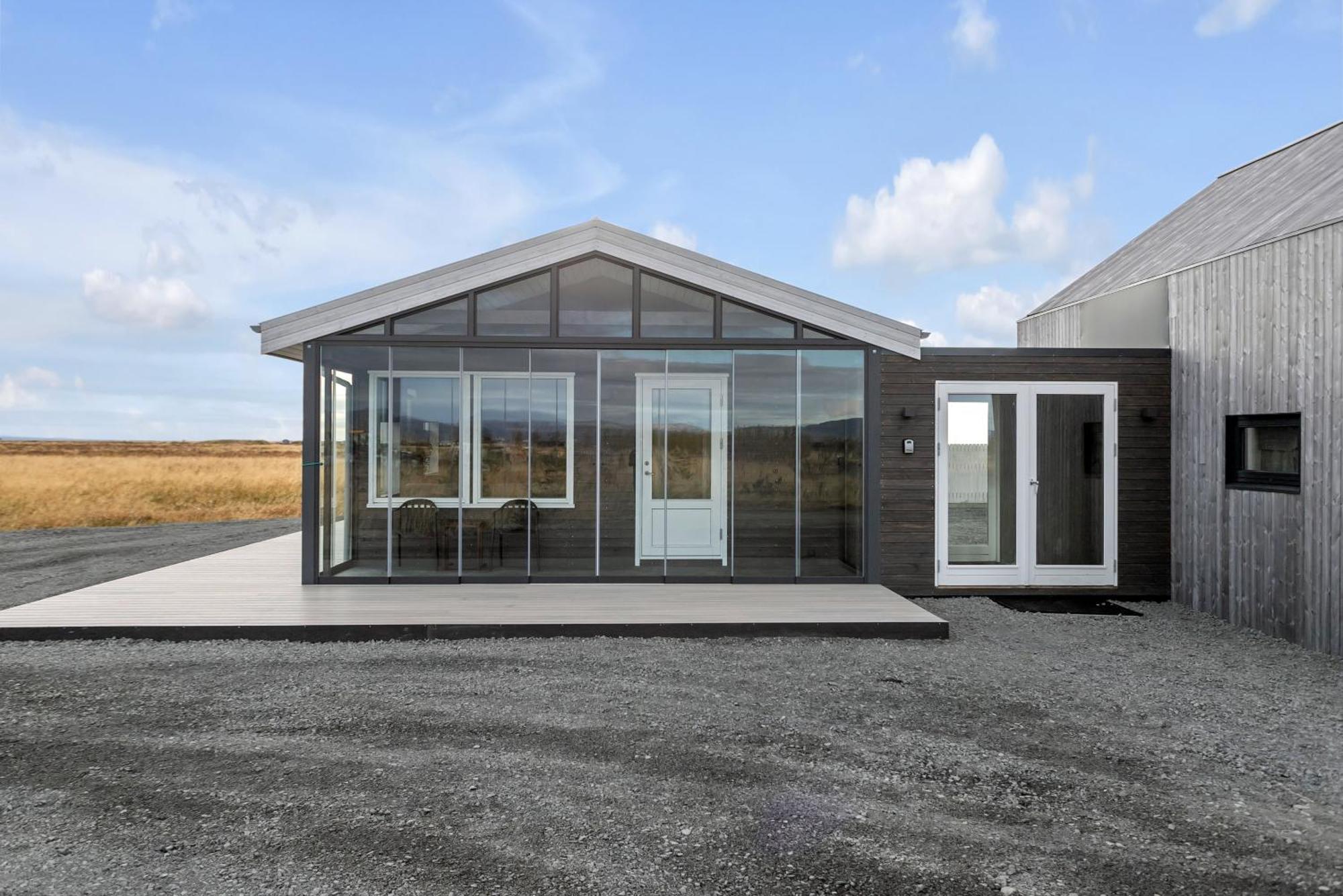 Selfoss Modern Cabins Rum bild